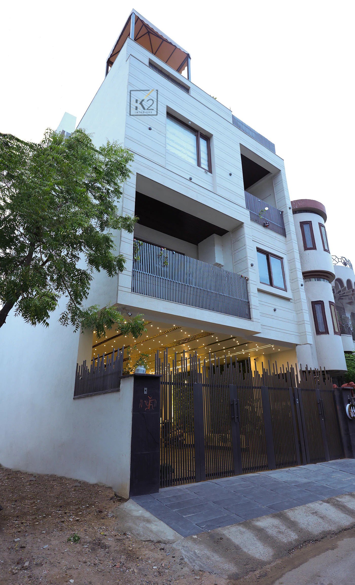 Electic Villa image 3