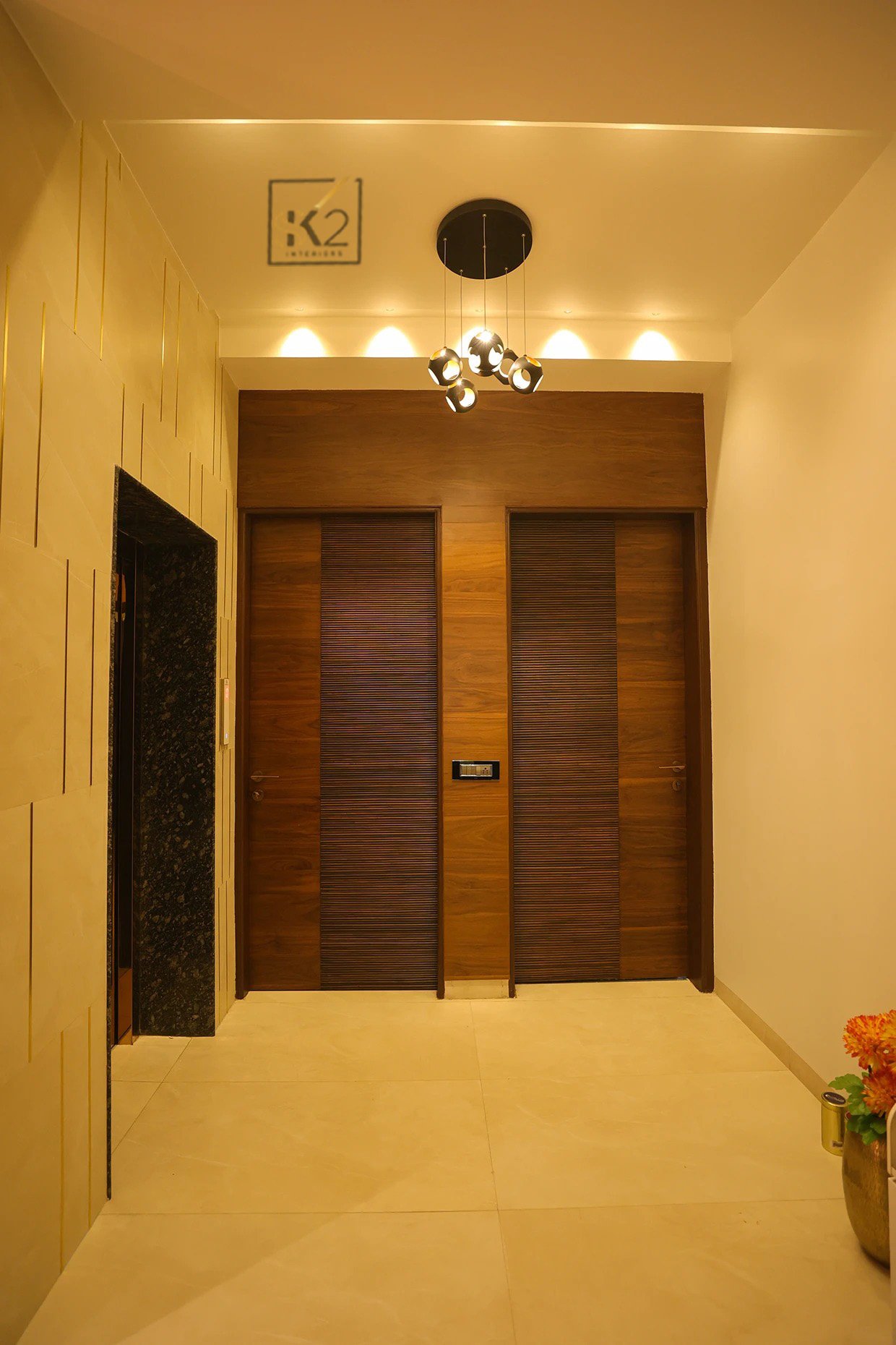 Electic Villa image 18